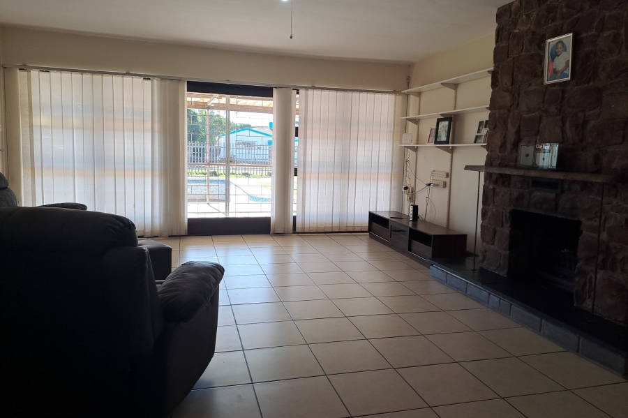 4 Bedroom Property for Sale in Amsterdamhoek Eastern Cape